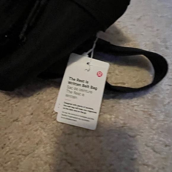 Lululemon The Rest is Written Belt Bag - NWT - Picture 2 of 2